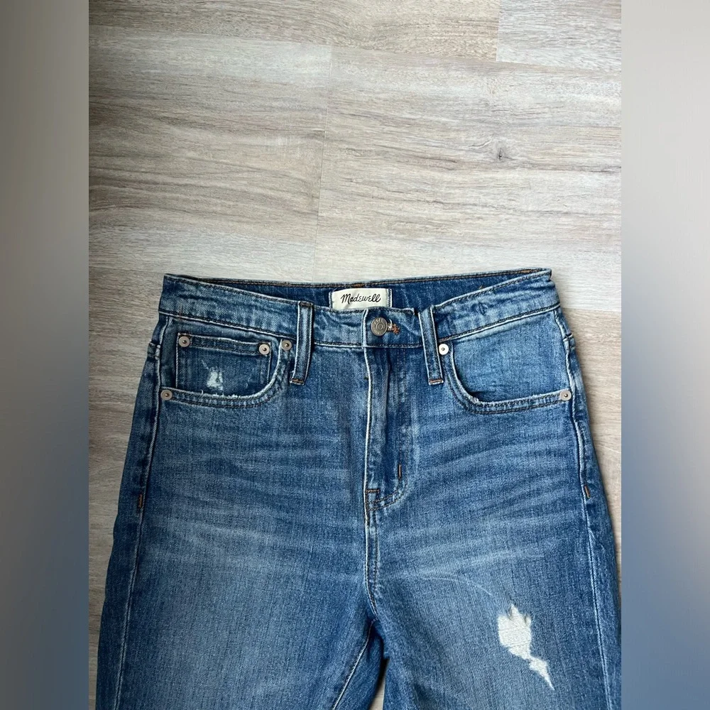 BNWOT Dark Wash Madewell High-Rise Distressed Slim Boyfriend Jean - Picture 7 of 9